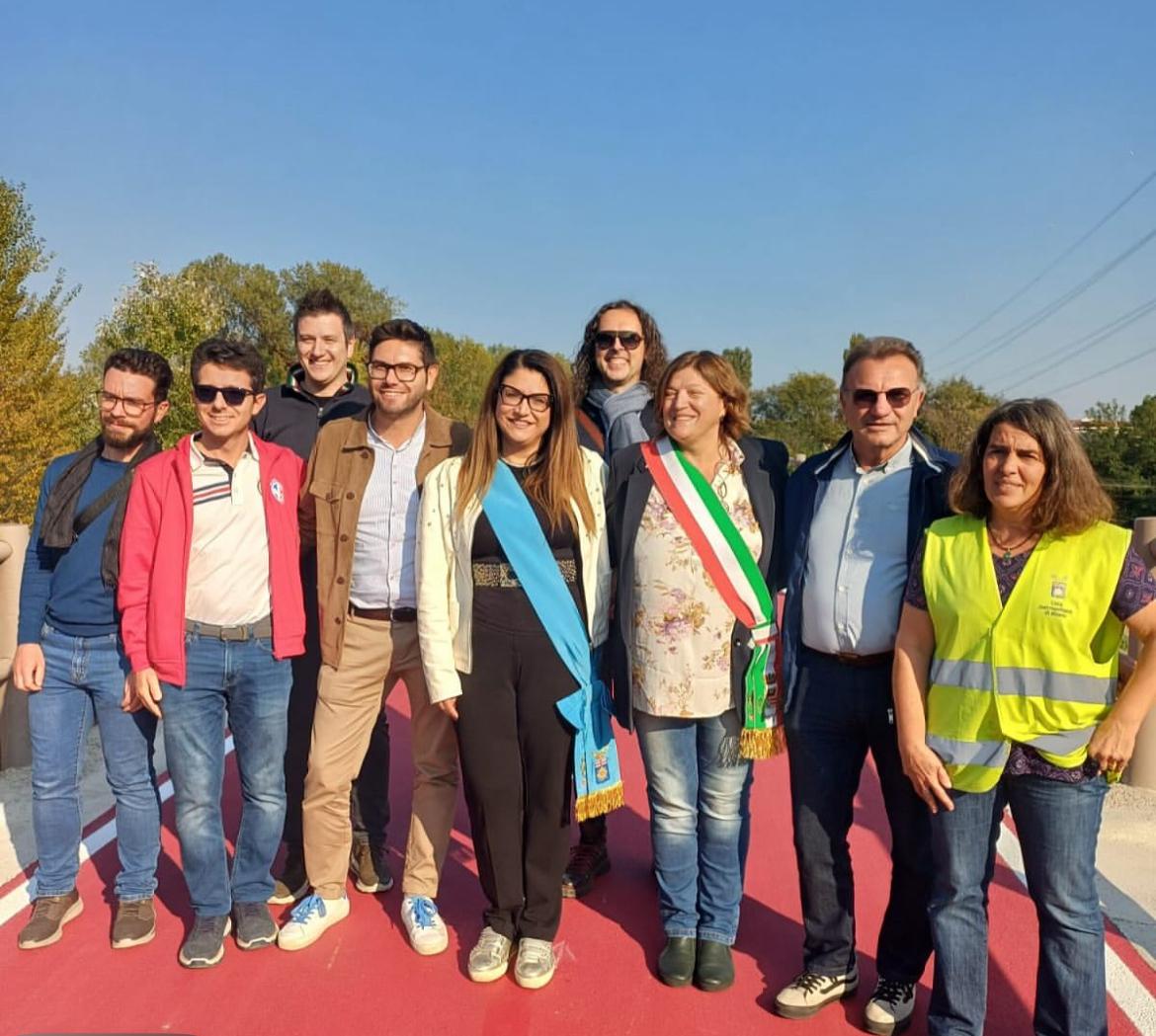 Inaugurata la passarella ciclopedonale di Paderno Dugnano