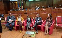 La tavola rotonda conclusiva moderata da Cristina Vasilescu (PTSCLAS) La tavola rotonda conclusiva moderata da Cristina Vasilescu (PTSCLAS)