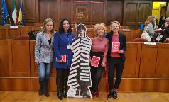 vicesindaco in sala consiglio vicesindaco in sala consiglio