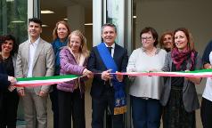 taglio nastro taglio nastro