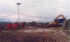 Albania_1999_-_Kukes-allestimento_campo